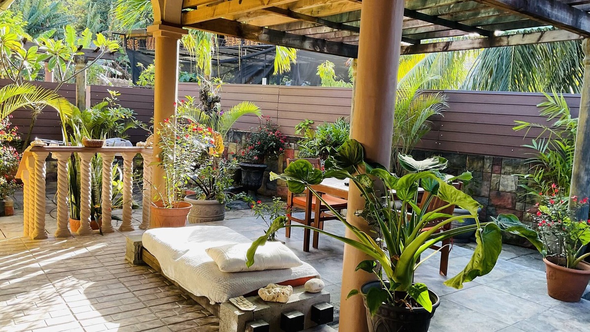 Zig Zag Ward Villa | Effies Mountain View Villa Coco Villa