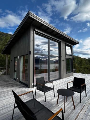 Ballangen House | Efjord and Stetind Resort - Cabin Kulhorn