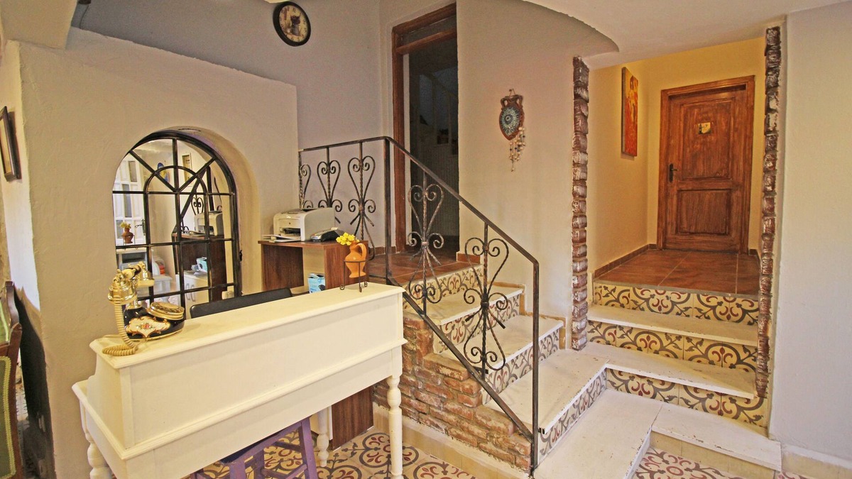 Bozcaada Hotel | Eflatun Guest House
