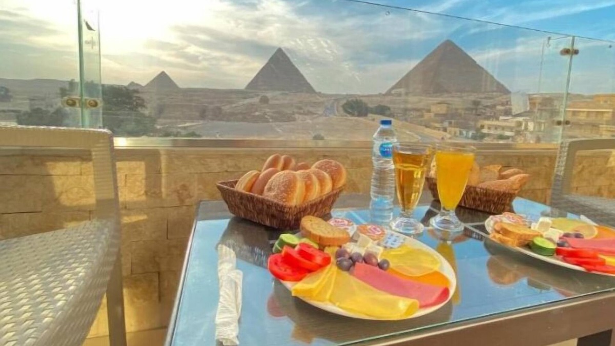 Al Manial Apartment | Egypt Pyramids Inn Cozy 1-bedroom apartment in brilliant Cairo with WiFi, AC
