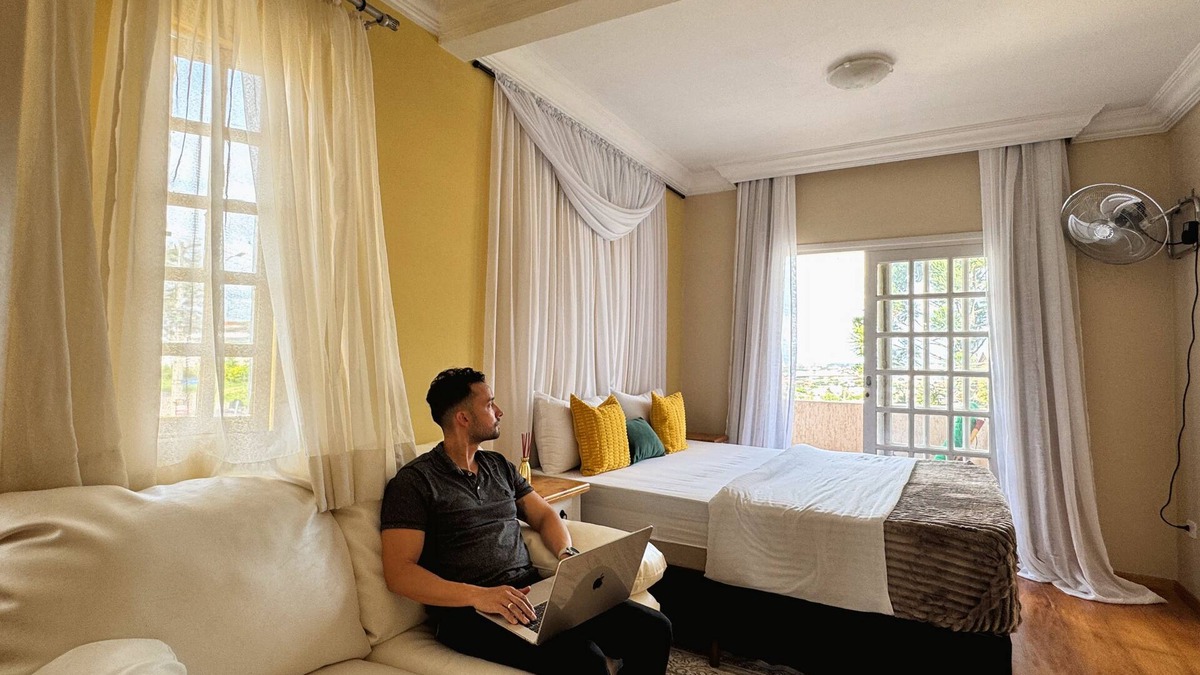 Parolin Bed & Breakfast | Egyptian Pavilion – Large rooms, unique experience, 5 min from the center + garage