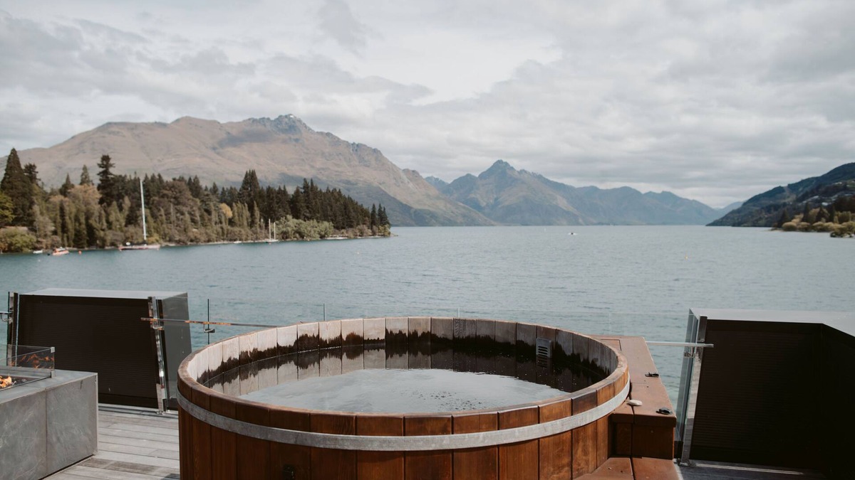 Queenstown City Centre Cabin | Eichardt's Private Hotel