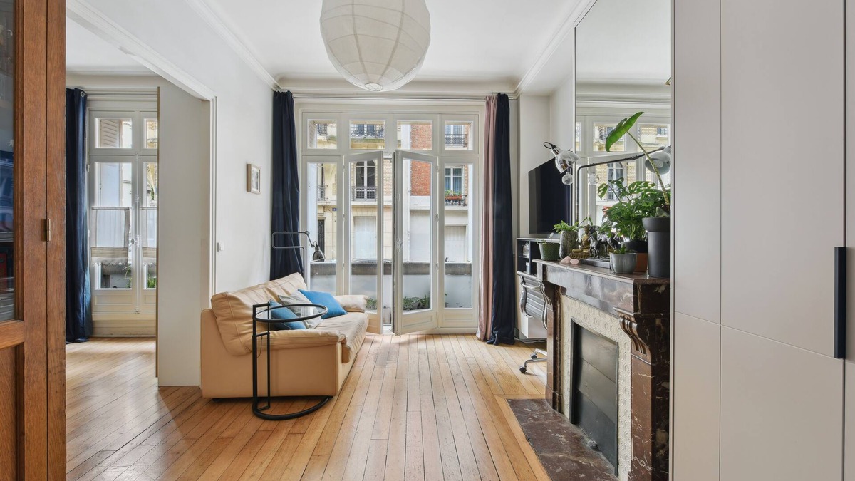Grenelle Apartment | Eiffel Tower at 5' walking, Parisian charm, highly equipped, 4 people, 2 bdr.