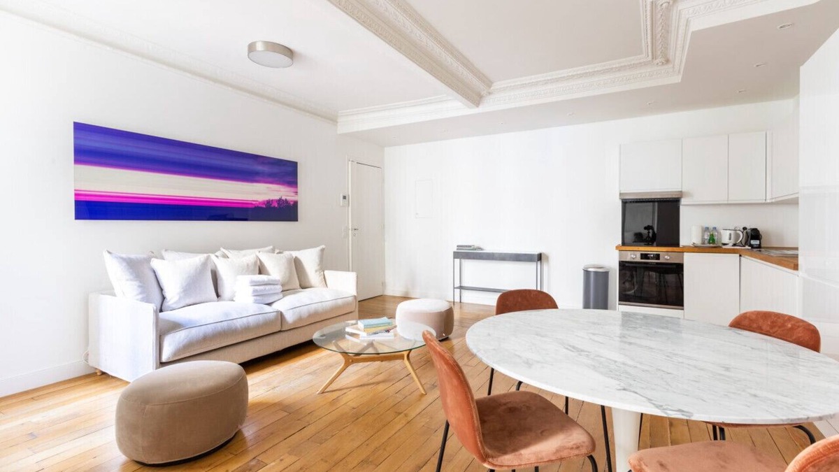 7th Arrondissement Apartment | Eiffel Tower - New Renovated 4 people