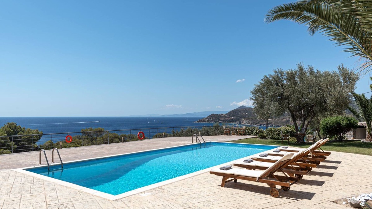 Kontos Villa | Eight Bedroom, Six Bathtoom Villa with Private Pool.