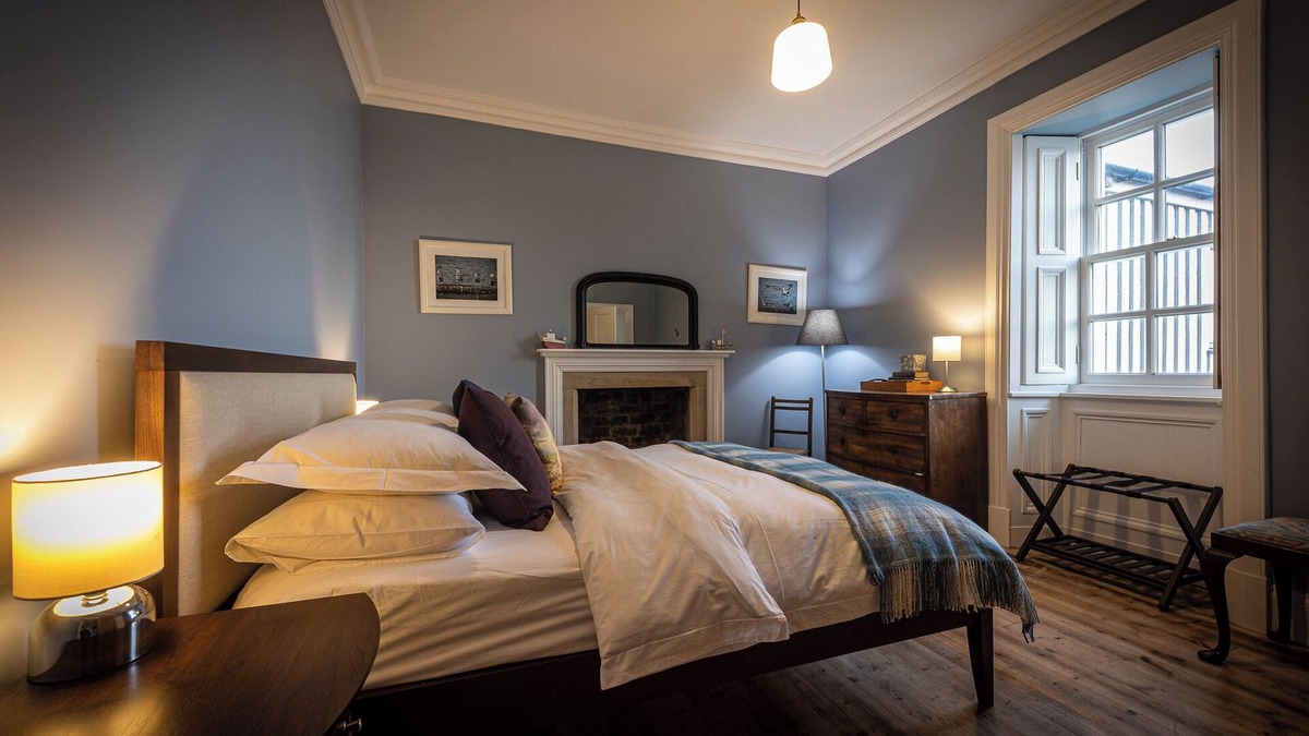 Breakish Cottage | Eilean Sionnach Lighthouse Cottage