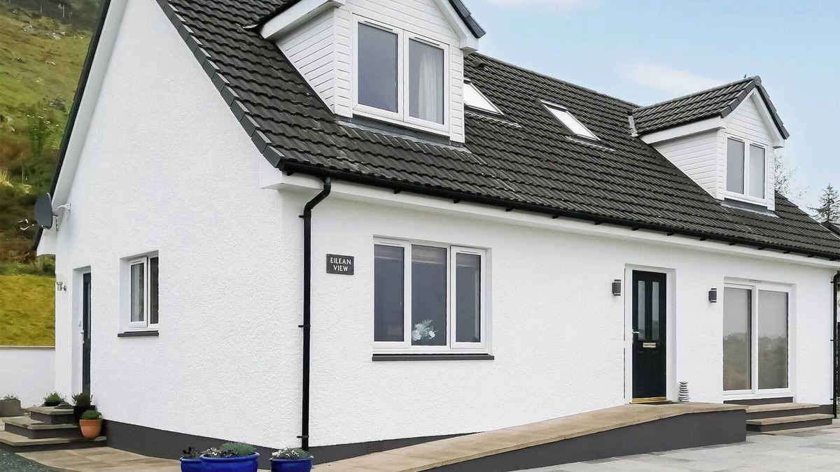 Poolewe Cottage | Eilean View (Island View)