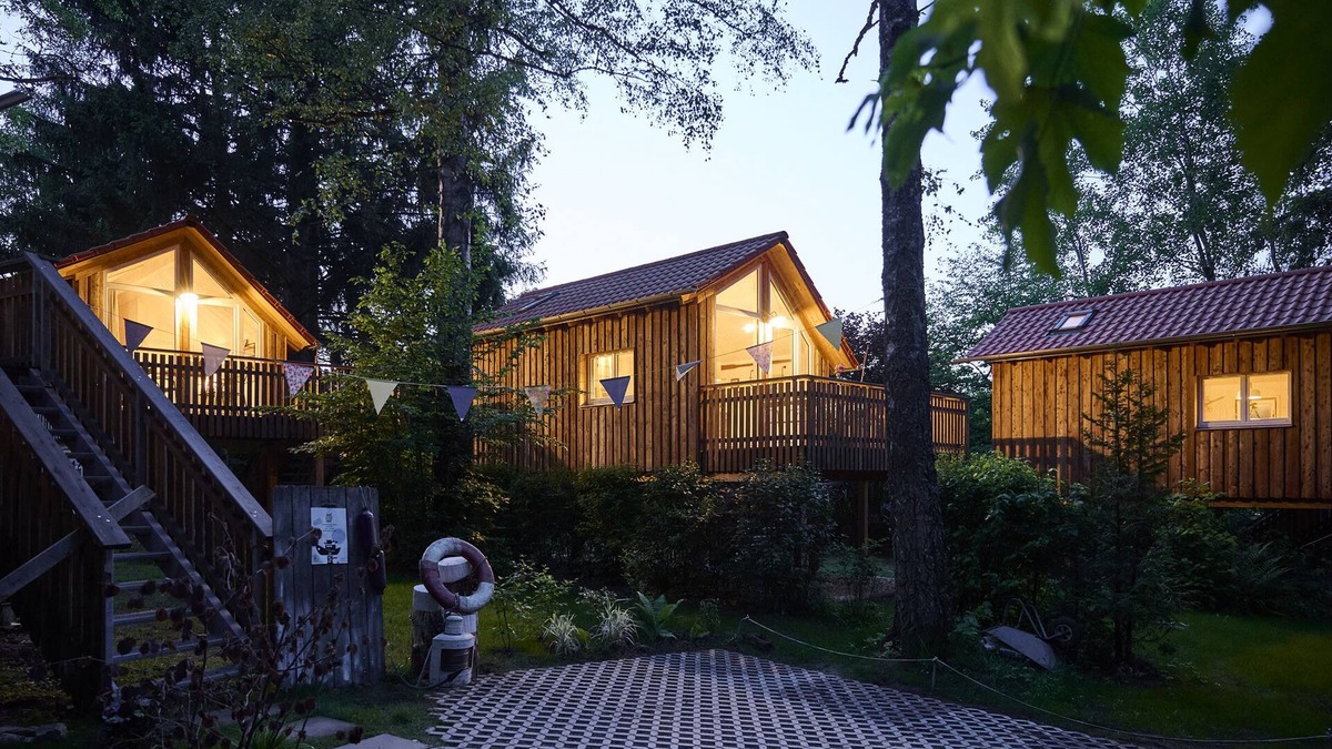 Bad Rodach Apartment | Einmaliges Stelzenhaus mit Antiken Möbeln und Maritimen Style