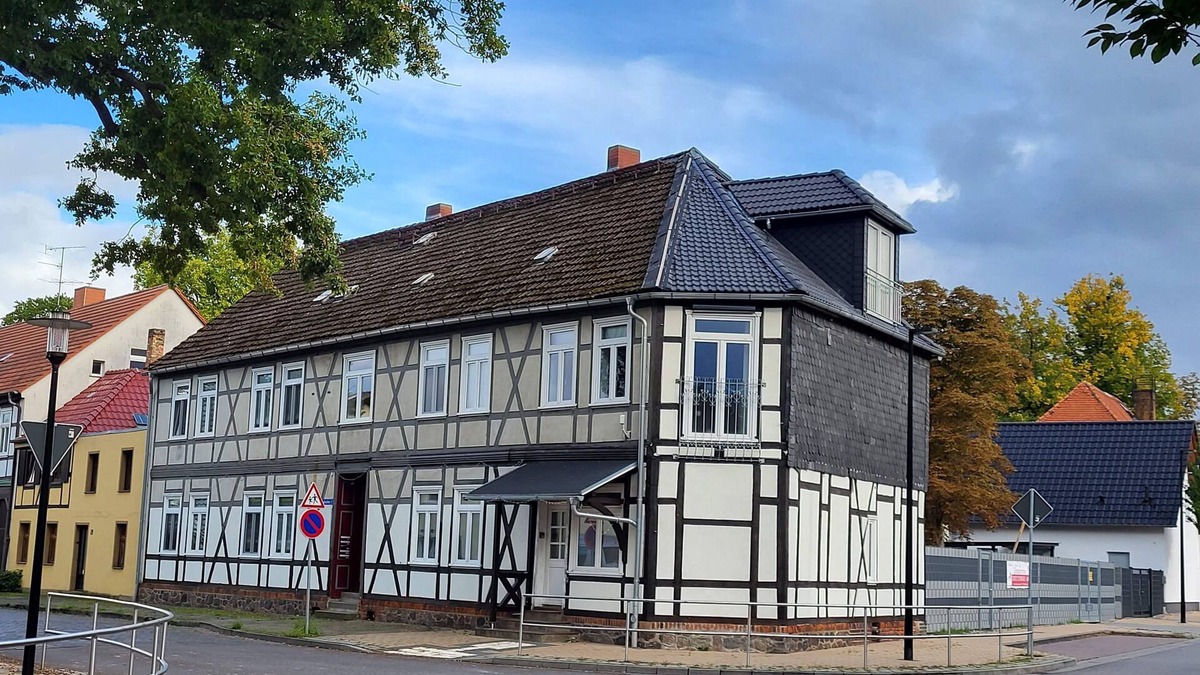 Osterburg Apartment | Einzelwohnung im EG mit Terrasse und AC - Einzelwohnung