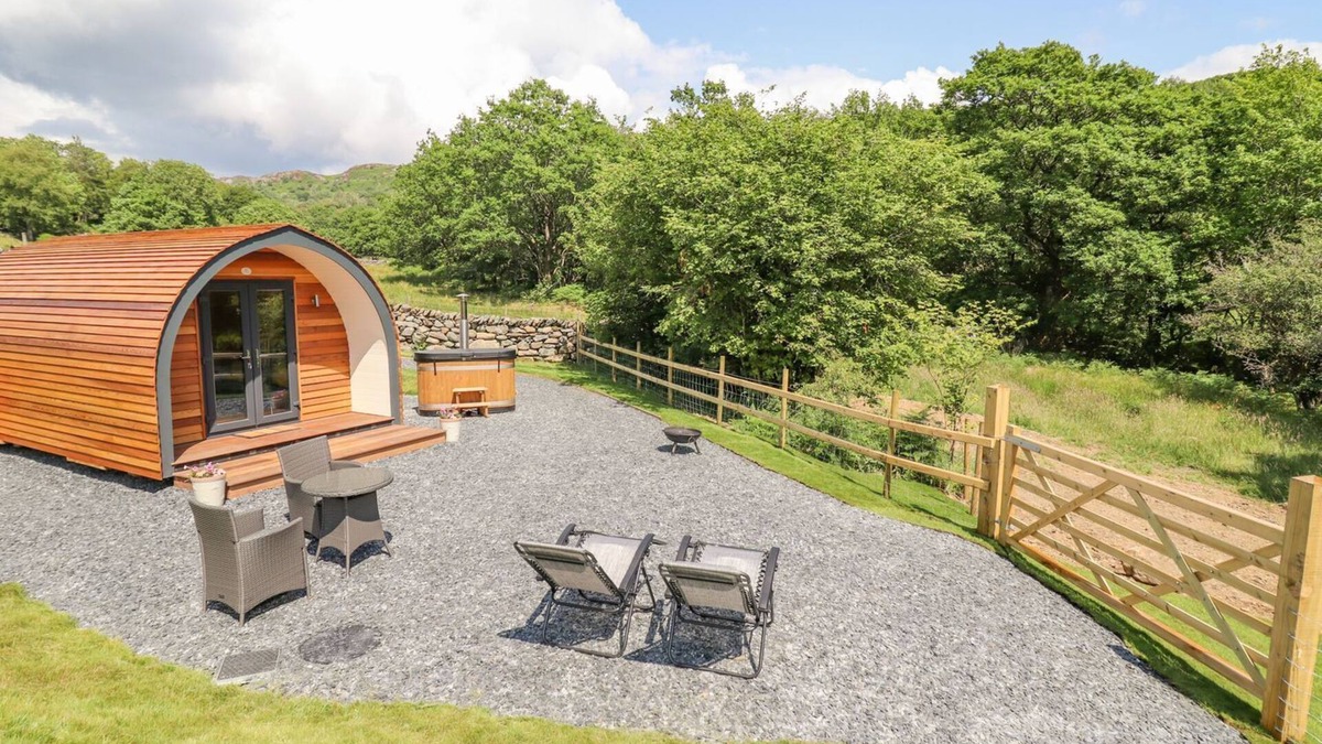 Dolgellau Cottage | EIRLYS, pet friendly, character holiday cottage in Dolgellau