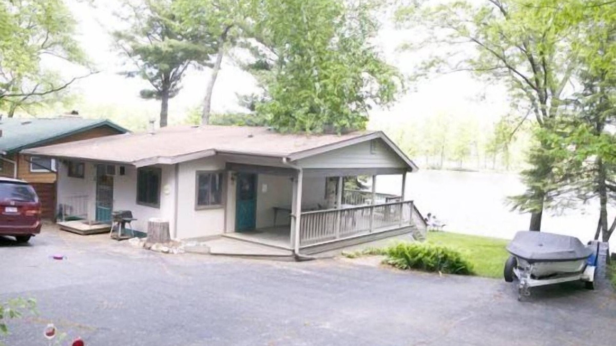 Lake Delton Cottage | Eischen Cottage 2 on Lake Delton