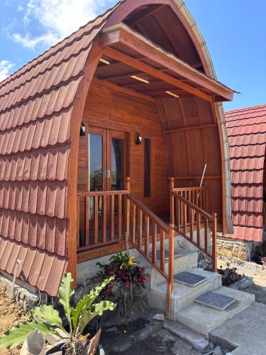 Jerowaru House | Ekas Rising Coffee And Cottages
