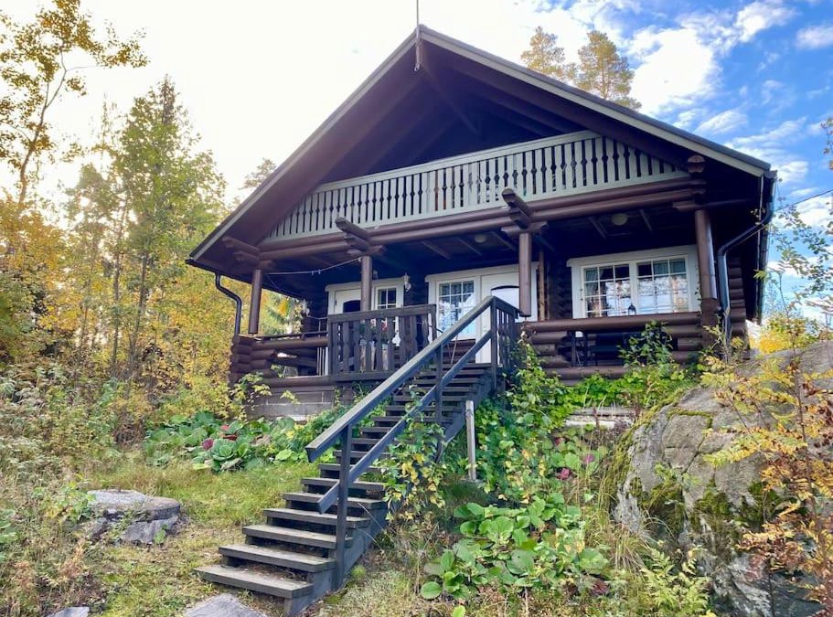 Ulvila Villa | Elämyksellinen huvila Tuurujärven rannalla.