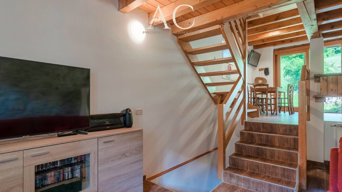 Incudine Apartment | El Bait - Three Bedroom Apartment, Sleeps 8