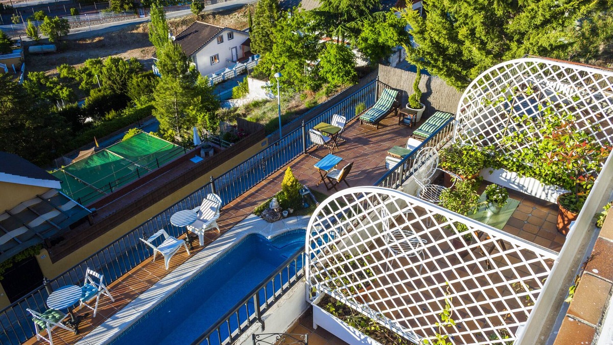 La Zubia Hotel | El Balcón de Nieves
