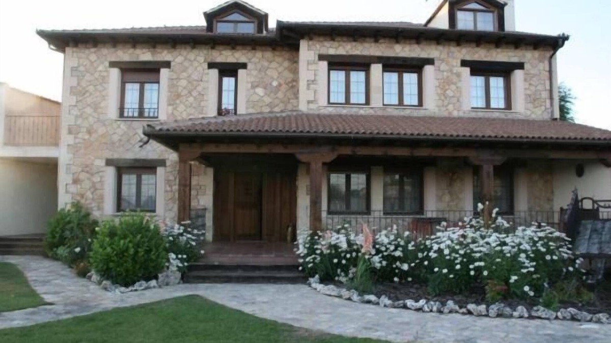San Miguel de Bernuy Cottage | El Cabañón del Duratón Rural House in the Duratón Gorges