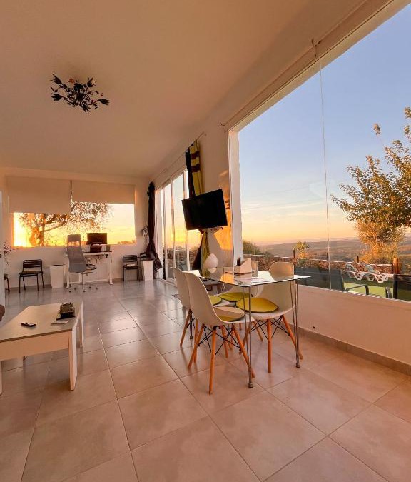 Zalamea la Real House | El Coso Lodge & Workation