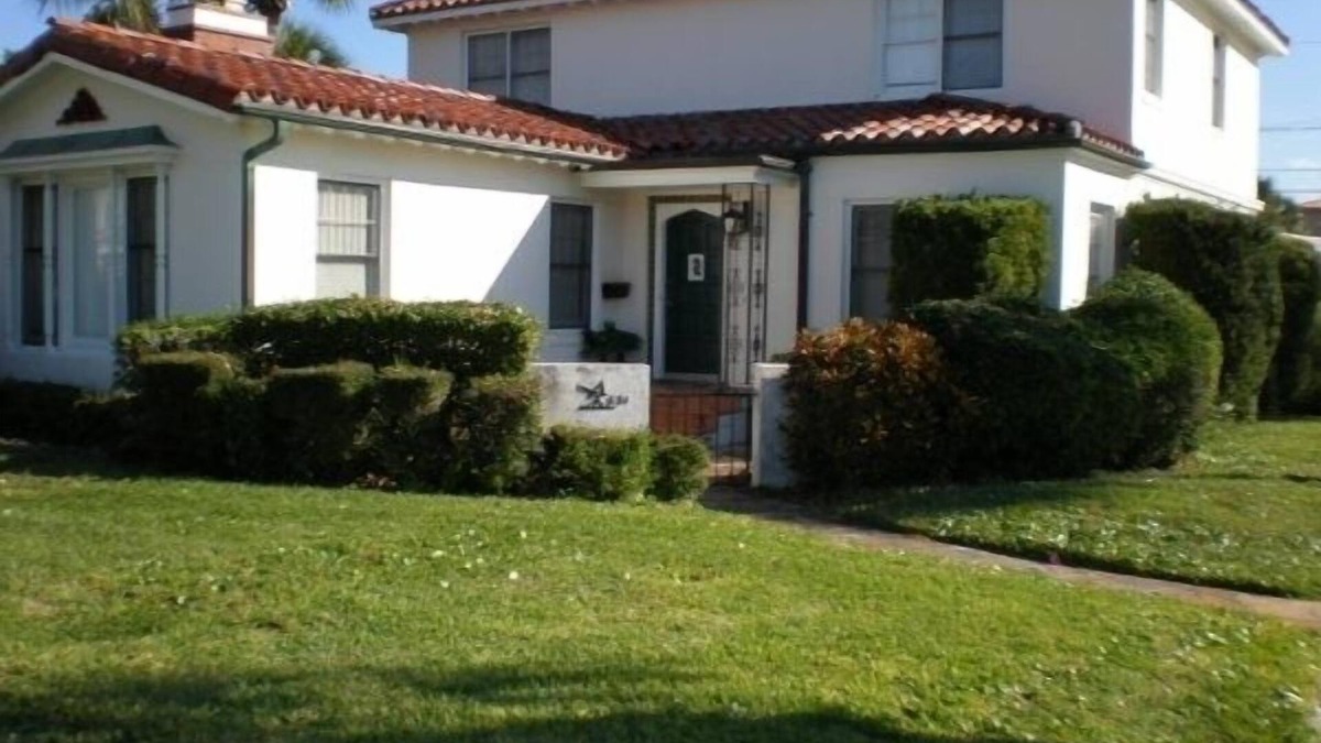 Clearwater Beach House | El Dorado by the Sea/See message under the description. Not impacted by storms