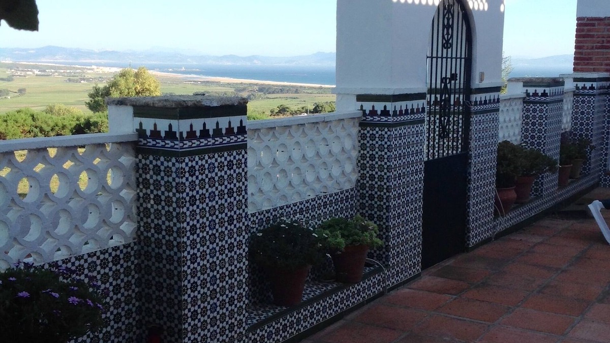 Tarifa Apartment | El Estrecho 2, Gigantic view of the strait