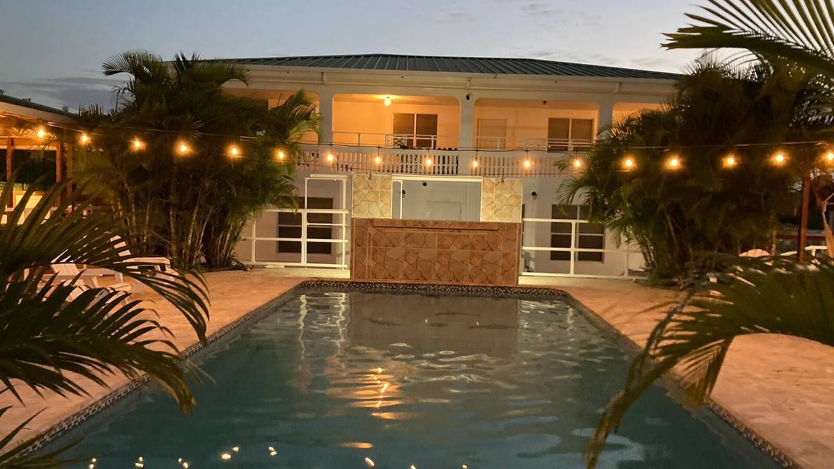 Tierras Nuevas Poniente Hotel | El Flamingo Beach Club