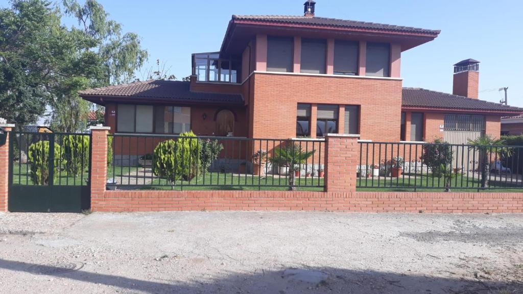 Calvarrasa de Abajo House | El jardin de Melibea