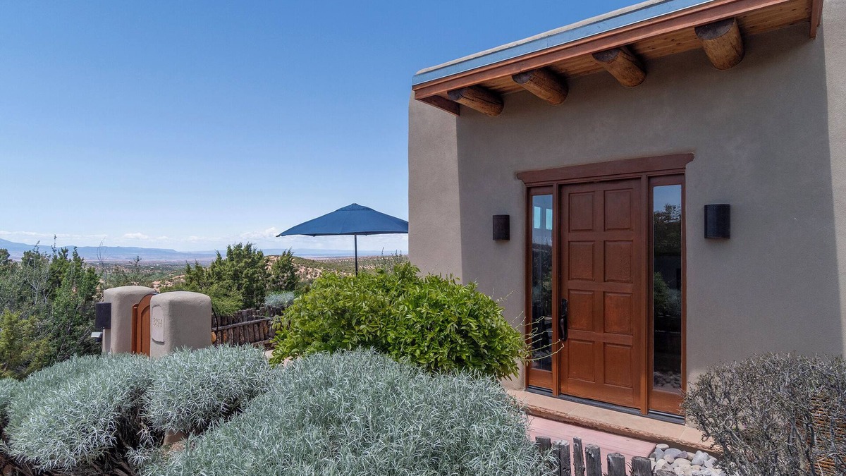 Tesuque House | El Mirador Serrano | Luxury Villa w/Mountain Views