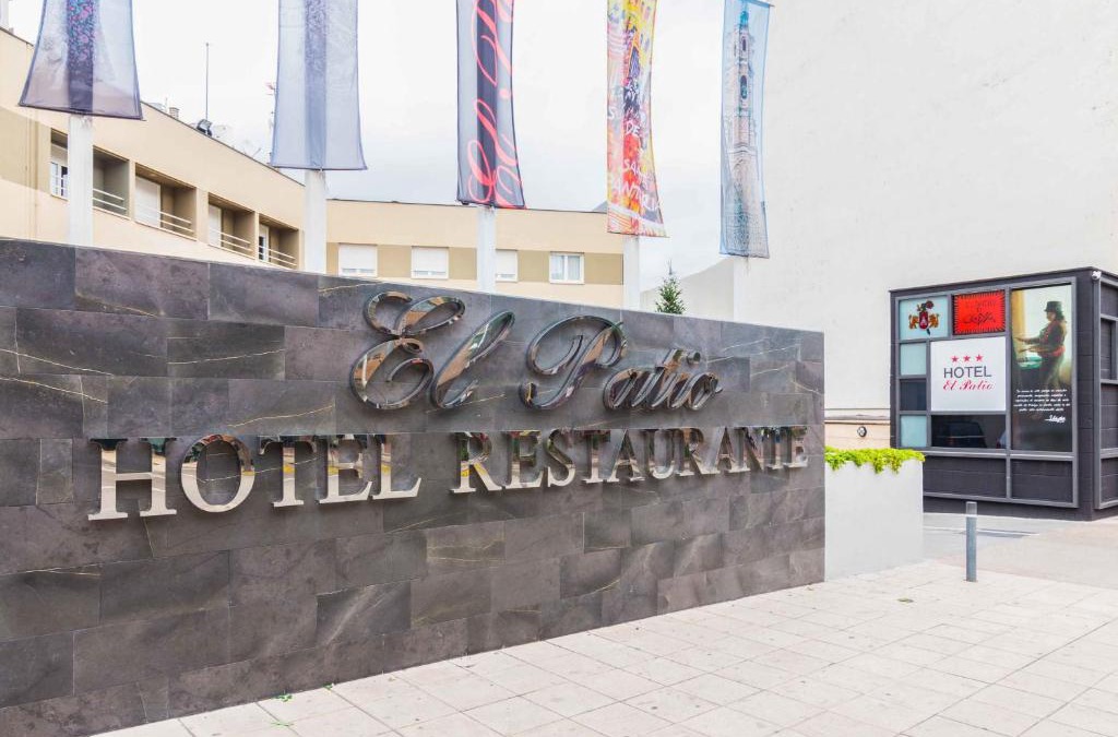 La Almunia de Dona Godina Hotel | El Patio