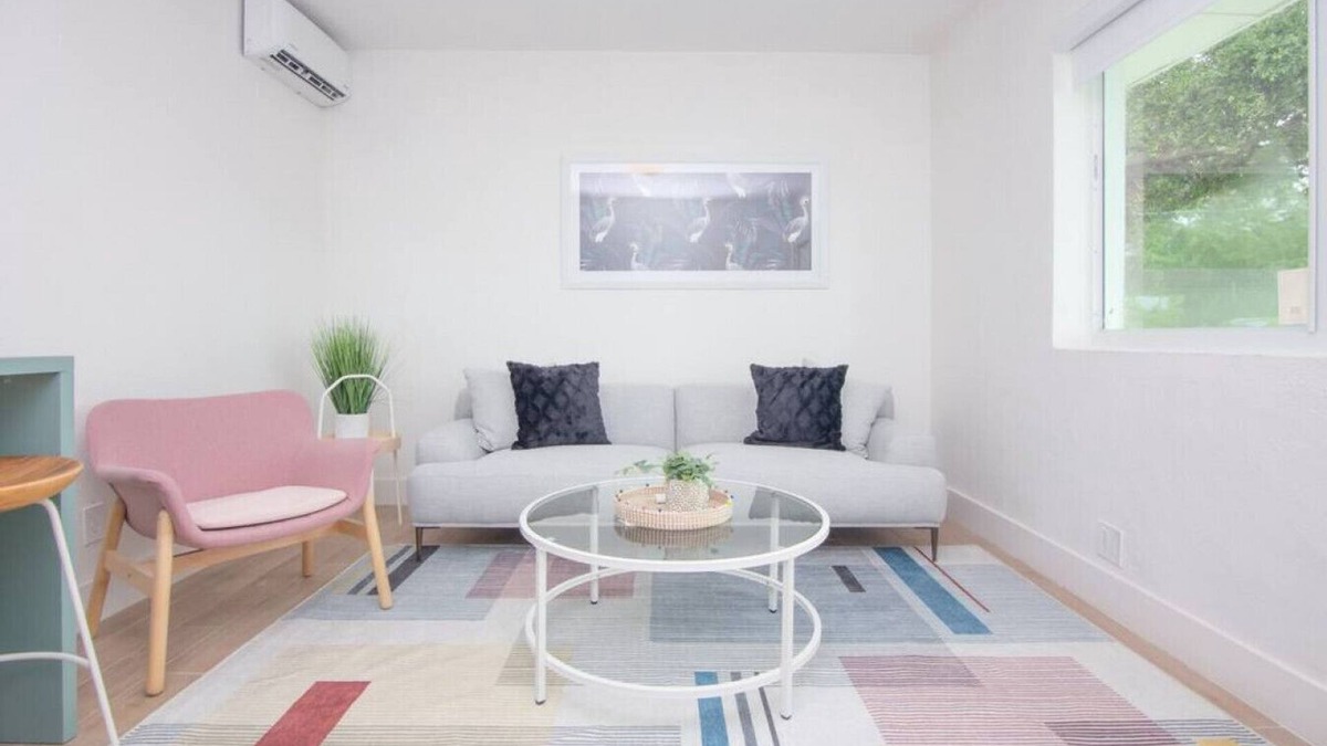 El Portal Apartment | El Portal #4 · Stylish One Bedroom Apartment in El Portal #4