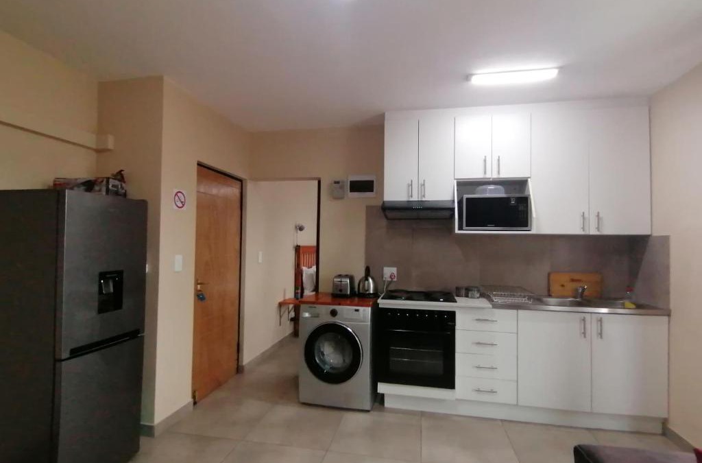 Athlone Apartment | El Pueblo Apartment