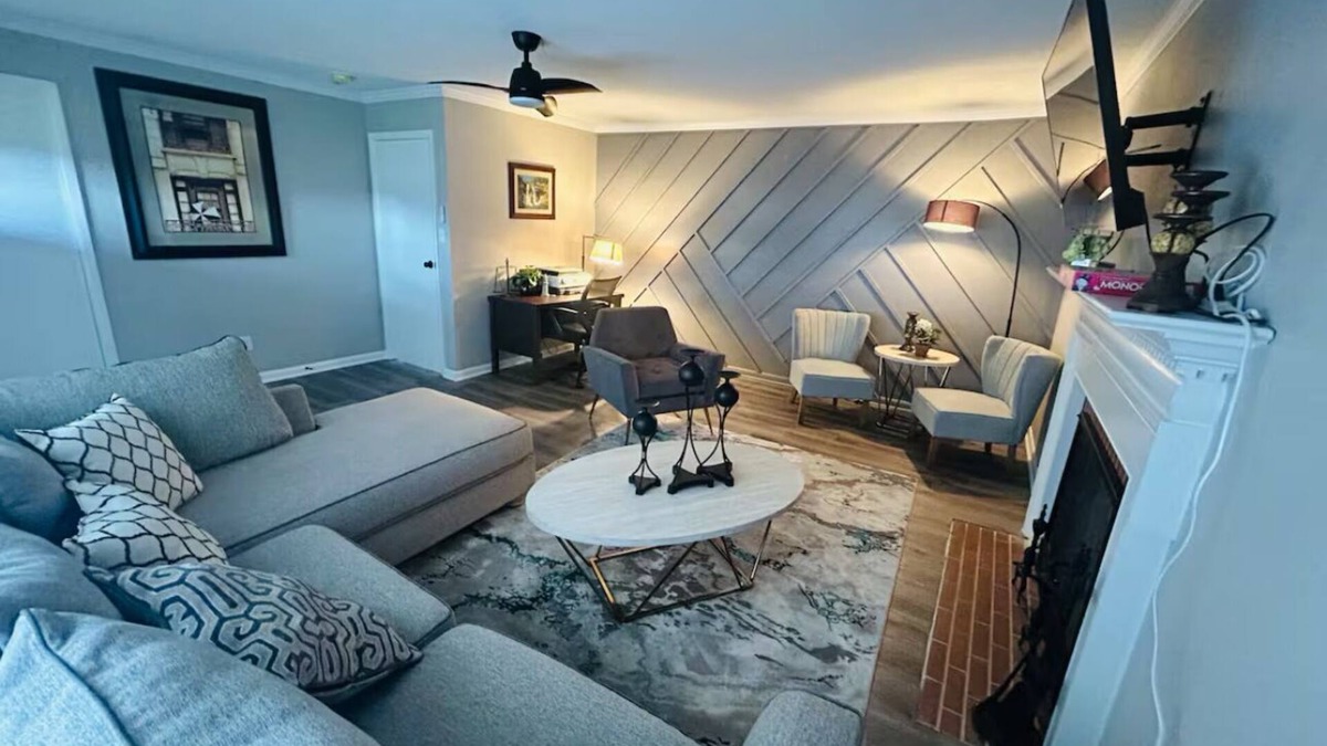 Goldsboro House | El Rancho Powell
