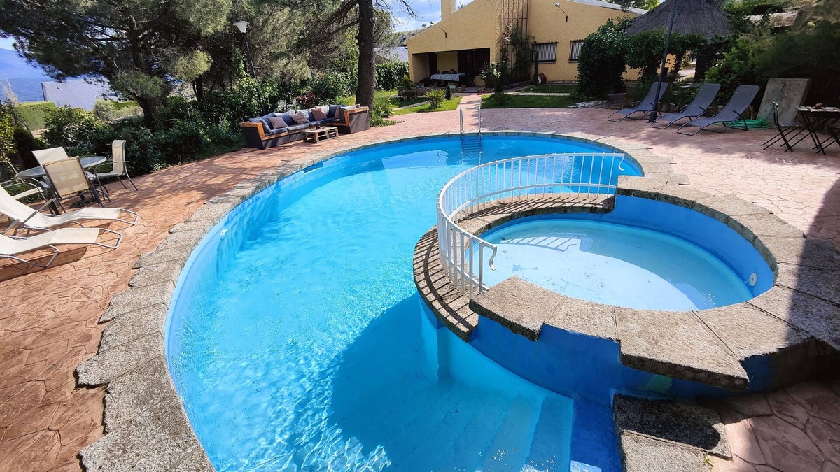 Los Angeles de San Rafael Ski Chalet | El Rincón de Gaia ✨🌸🌱n8 personas, piscina, barbacoa, jardín privado