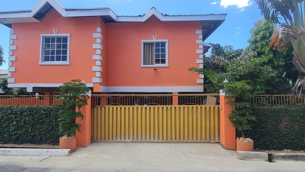 Tunapuna Apartment | El Rincón- Hermosa Vista, a spacious studio apt. which caters to your every need