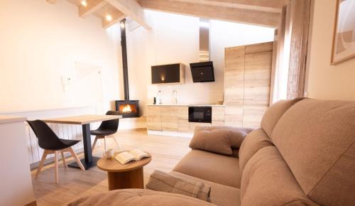 Beceite Apartment | El sueño del Búho 6. Ático con chimena