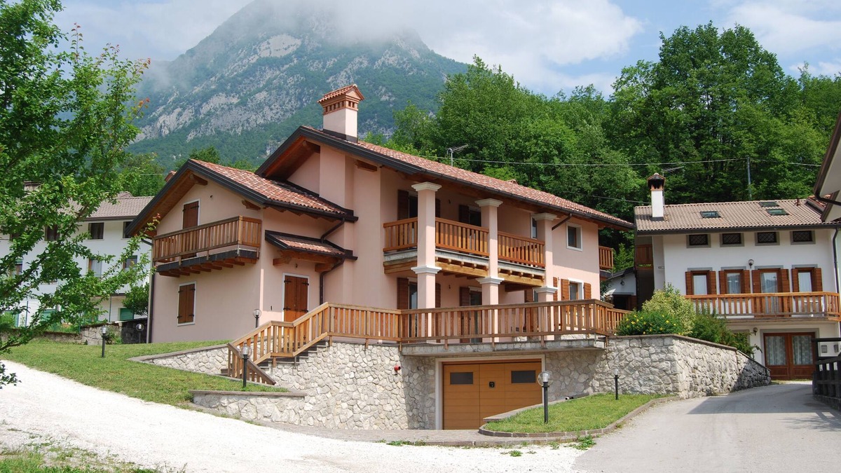 Sospirolo House | EL TABIA 'DE LA MARIA "APARTMENT ERICA".