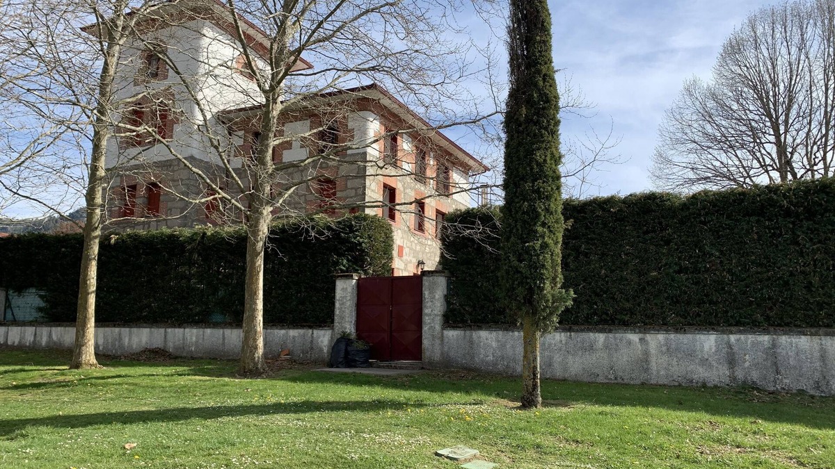 San Rafael Villa | El Torreon farm. Up to 28 people, 10 rooms. House 60 km from Madrid