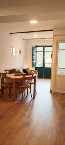 Villafranca del Bierzo Apartment | El Volante Alojamiento Turístico