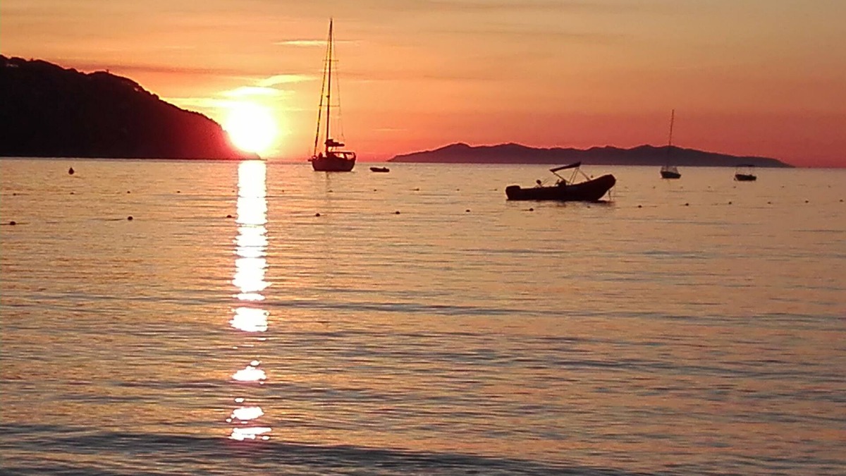Procchio Apartment | Elba Procchio sea view apartment at two hundred meters from two beaches