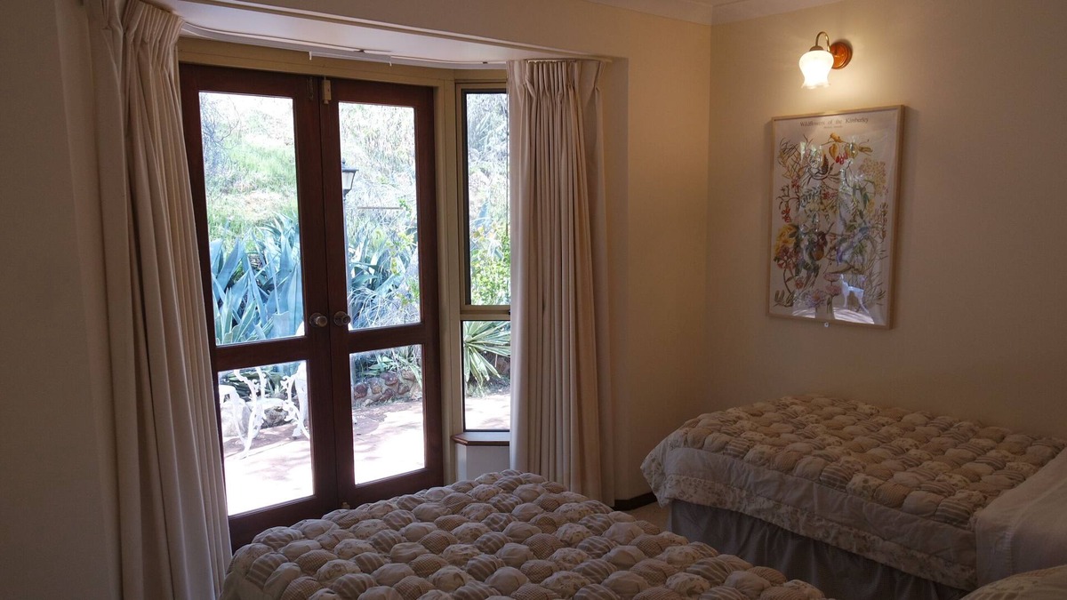 Wungong House | Eleebana Guest House