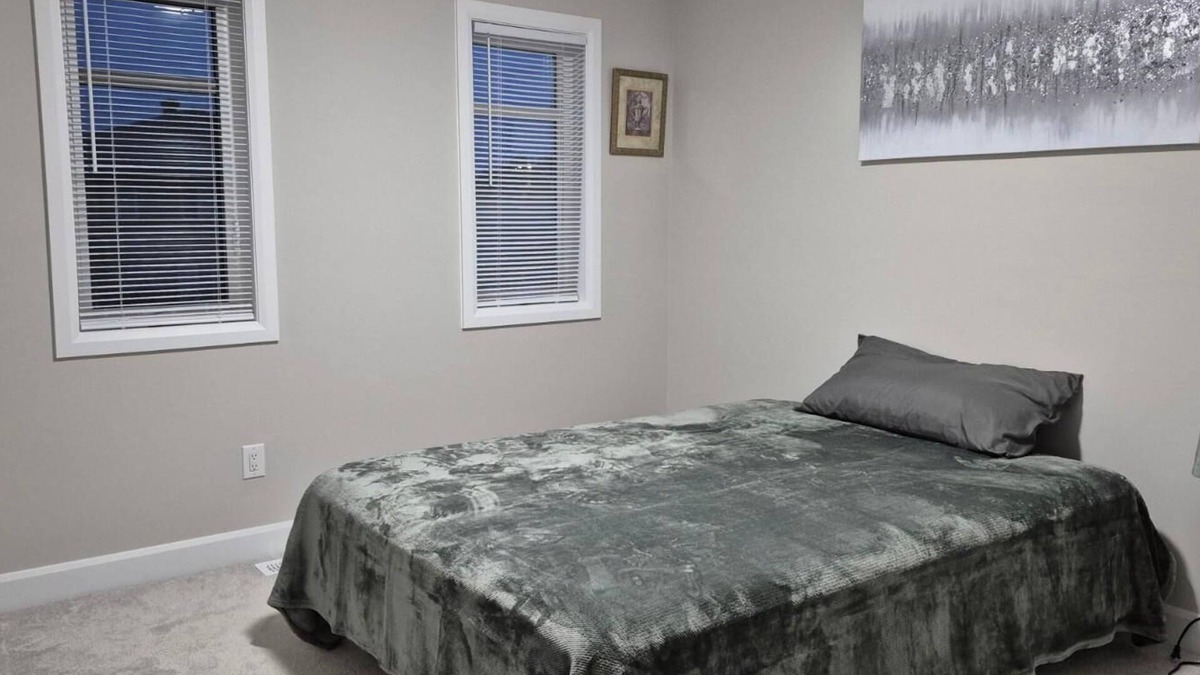 Russell House | Elegance and serenity on Parkview Terr/Élégance et calme sur Parkview Terr