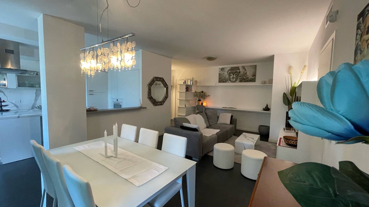 Ovest Apartment | elegance Suite in Verone~ 15 min in auto from Garda Lake
