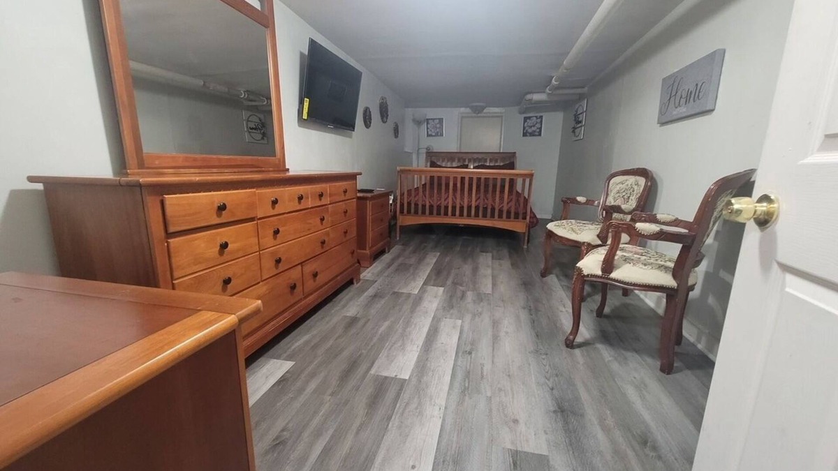 West Bronx Apartment | Elegant 1 Bedroom Apartment 15 Min to Manhattann