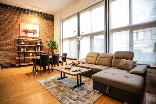 Old Montreal Apartment | Elegant 1 bedroom apartment in old port - 202