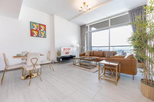Jumeirah Village Circle Apartment | Elegant 1 Bedroom in JVC Sleeps 2 with Balcony