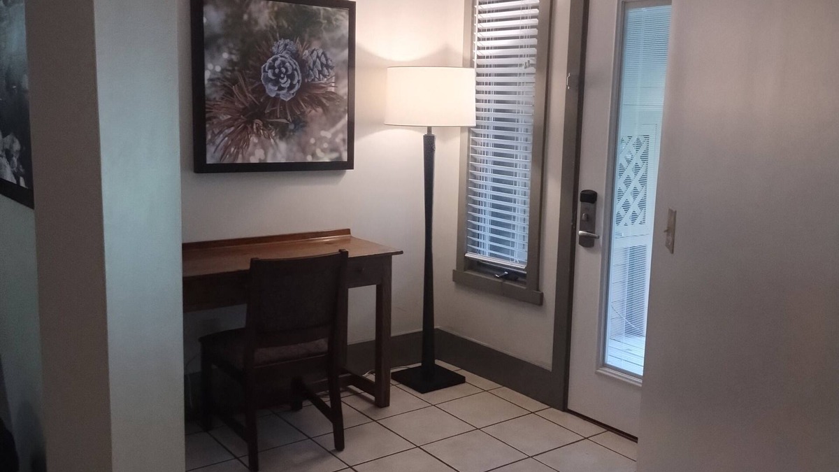 Shawnee On Delaware Resort | Elegant 2 Bedroom resort with AC and WiFi in delightful East Stroudsburg