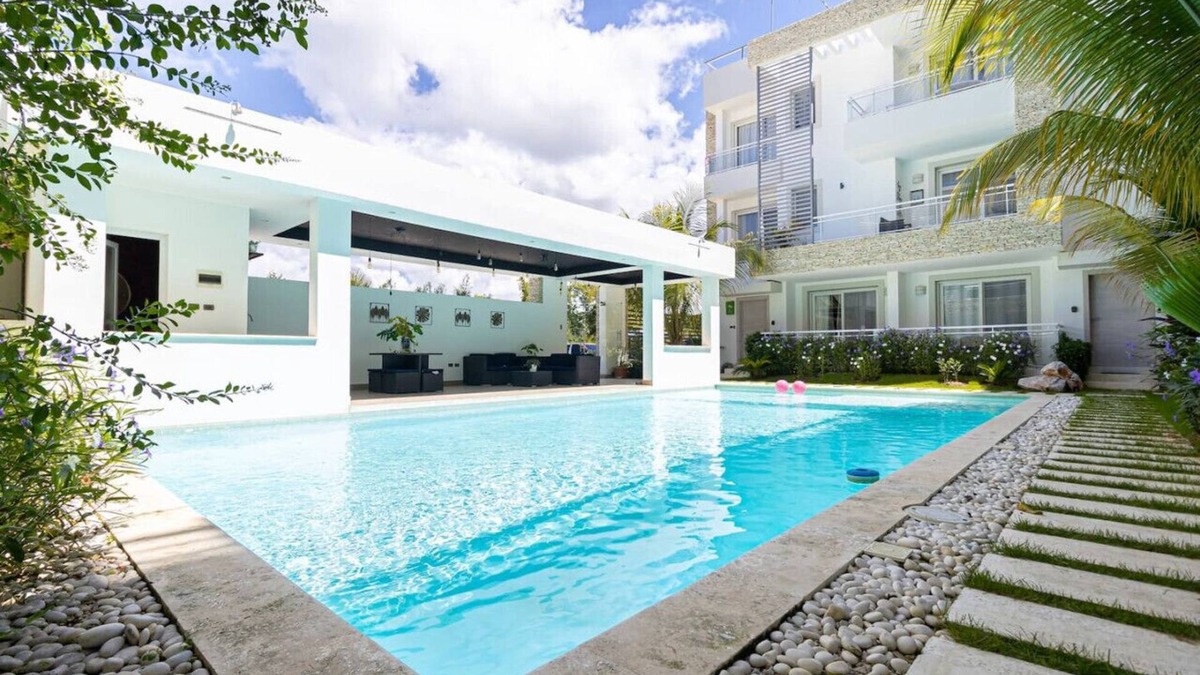Dominicus Apartment | Elegant 2 Bedroom Apartment with Pool