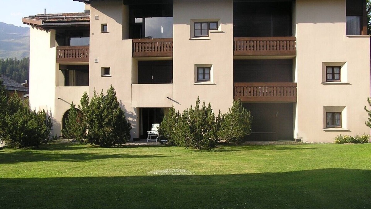 Surlej Apartment | Elegant 2 room apartment, in beautiful sunny location near lake & mountains