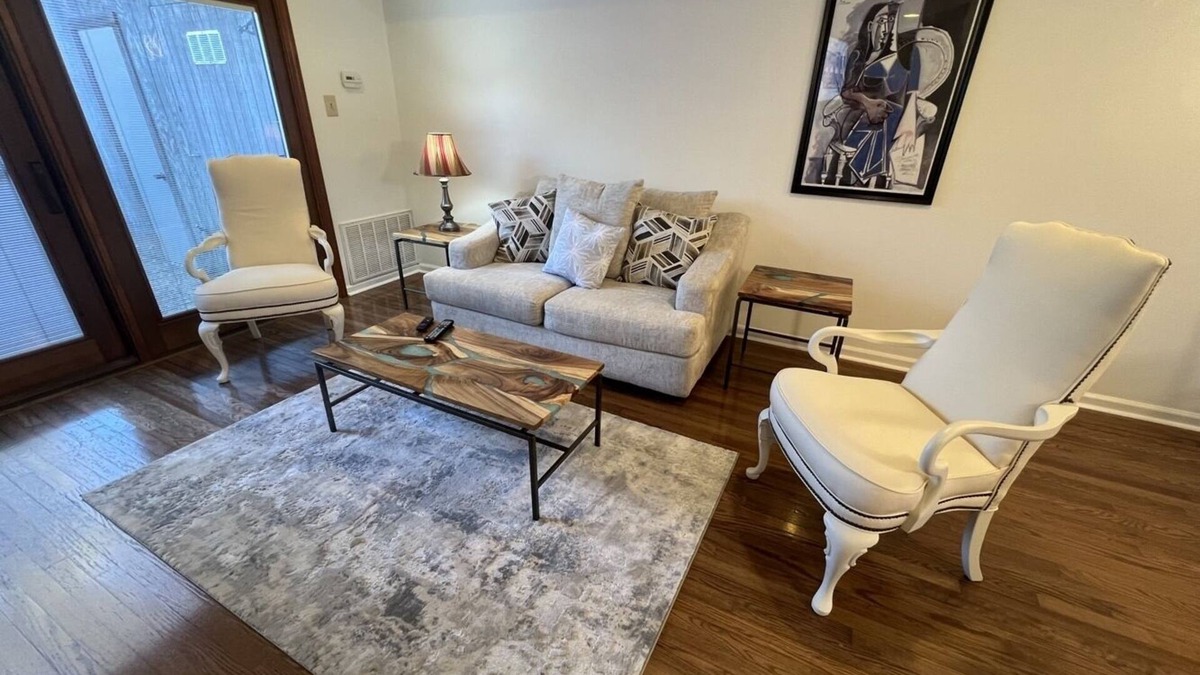 Meriwether Condo | Elegant 2BR Midtown Condo W/Flair