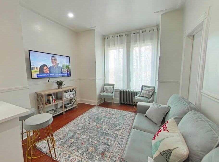Concourse Apartment | Elegant 3Br Apt Yankee stadium