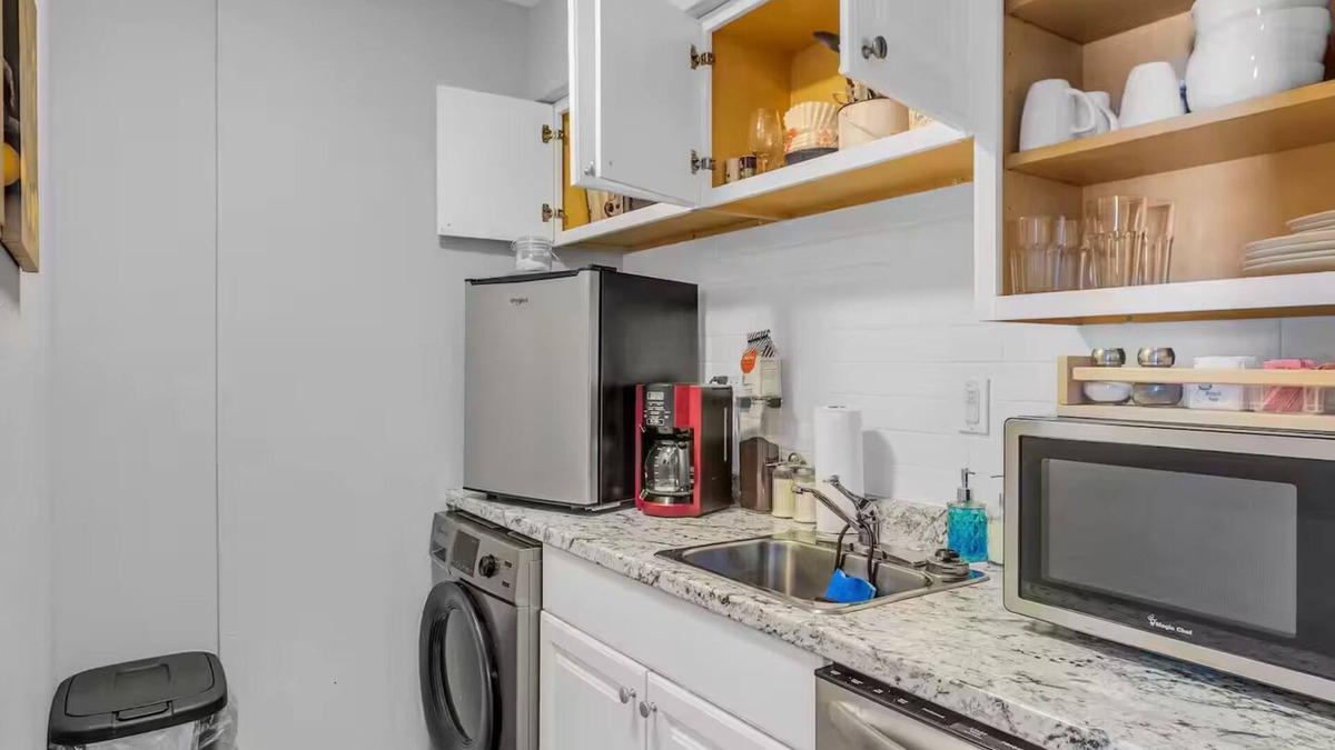 Lawrence Apartment | Elegant 3BR Retreat: Comfort, Style Prime Location