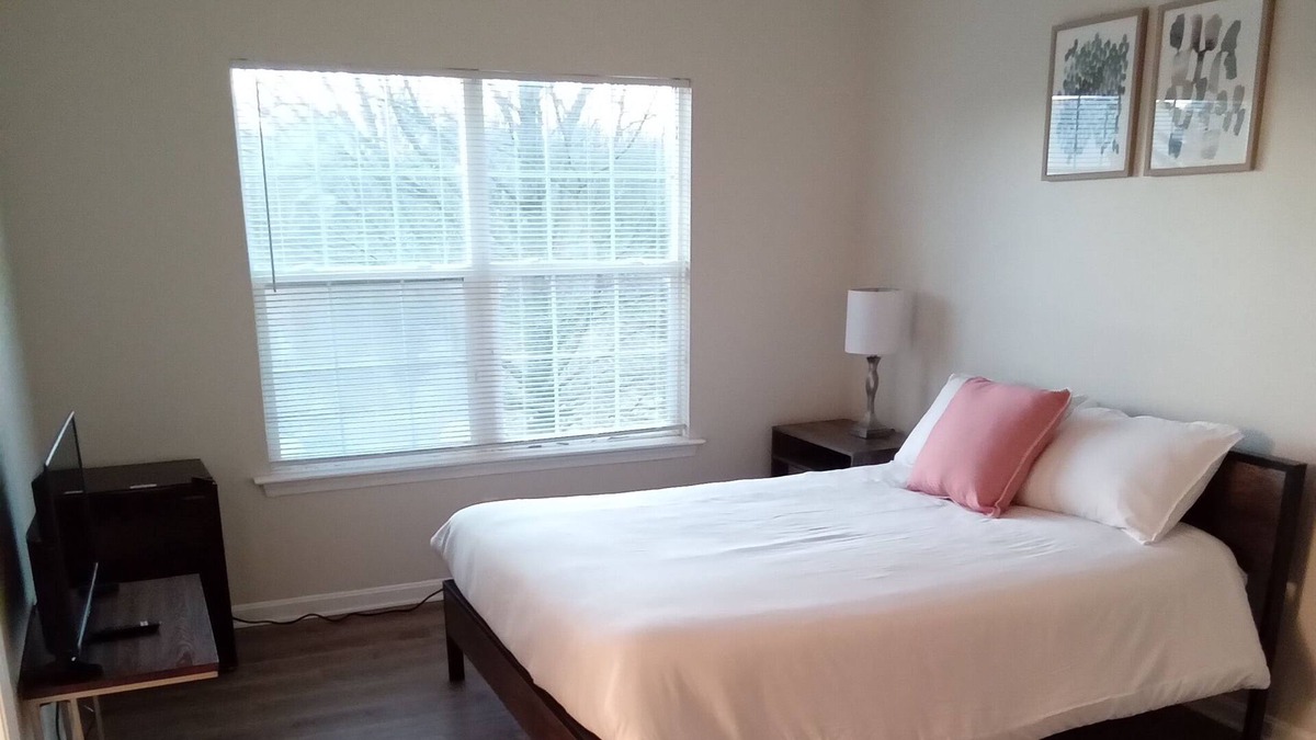 Germantown House | Elegant 4 bedroom family size home about 5 minutes drive from shopping center.